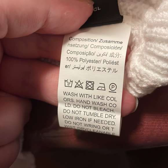 Heart Sweater ❤️ - Picture 9 of 14